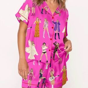 BRAND NEW Pink Taylor Swift Sheshow pajamas size medium